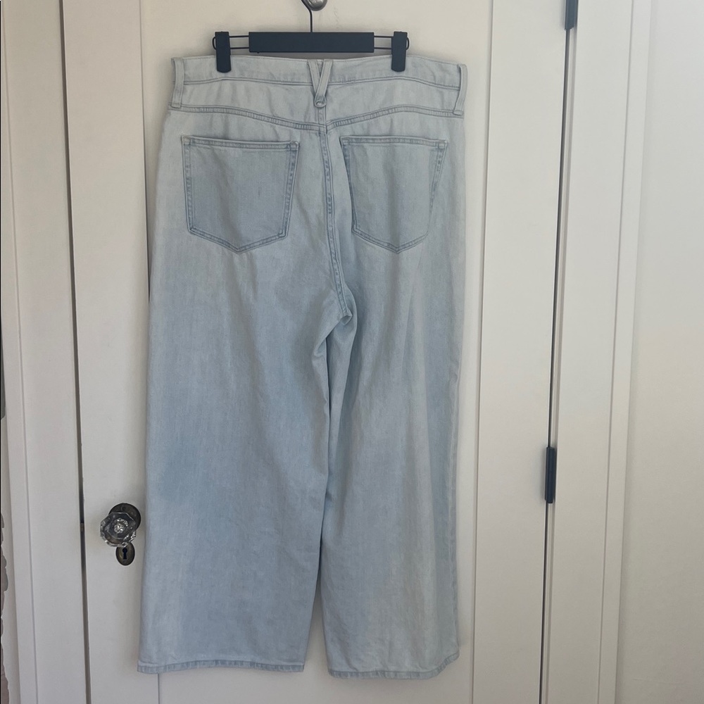 🕶️J.Crew Slim wide-leg jean Misty Surf light blue wash 12/14 sz 32 - Picture 3 of 10